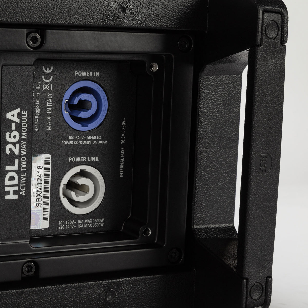 PARLANTE RCF HDL26A LINE ARRAY ACTIVO DE DOS VÍAS