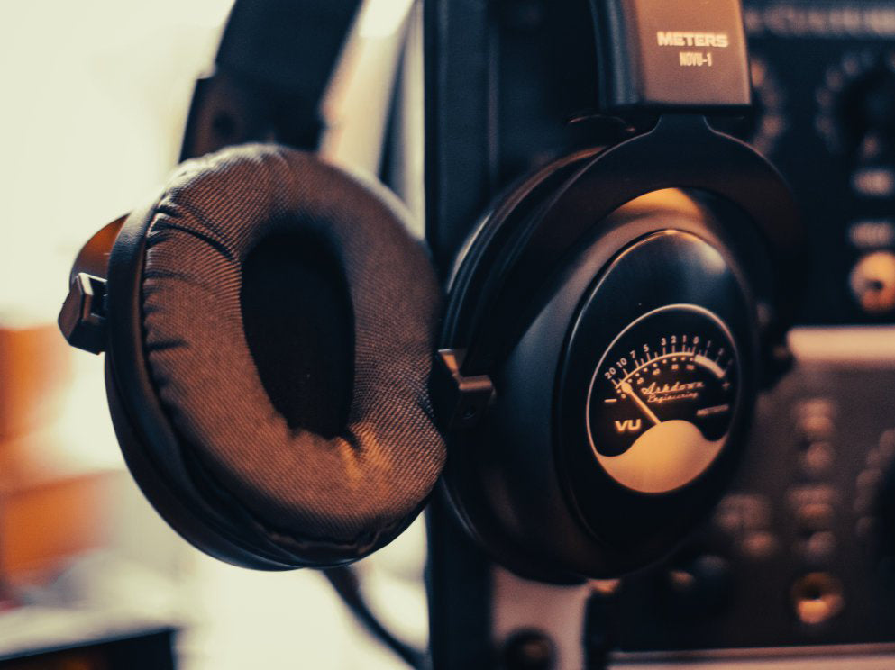 AUDIFONOS DE REFERENCIA DE ESTUDIO NOVU-1